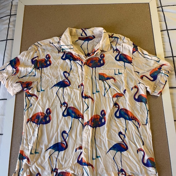 L Arizona Jean Company Men's Flamingo Button Down - Picture 1 of 3